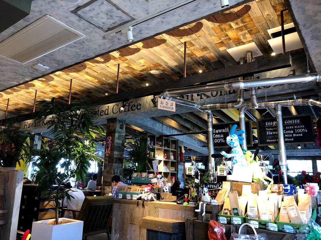 コナズ珈琲店内　コーヒーサービスカウンター