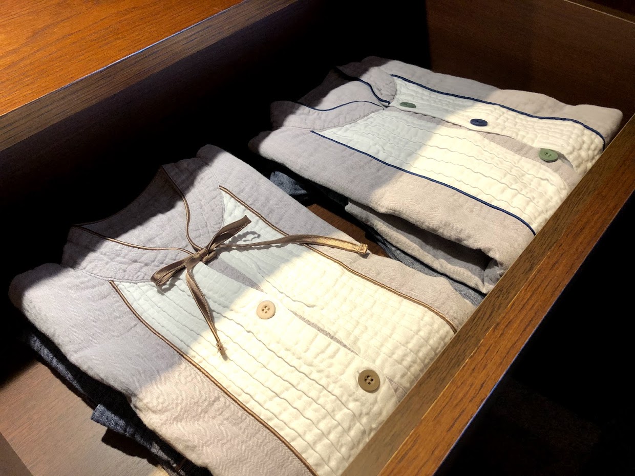 ホテルひらまつ熱海　チェスト　部屋着