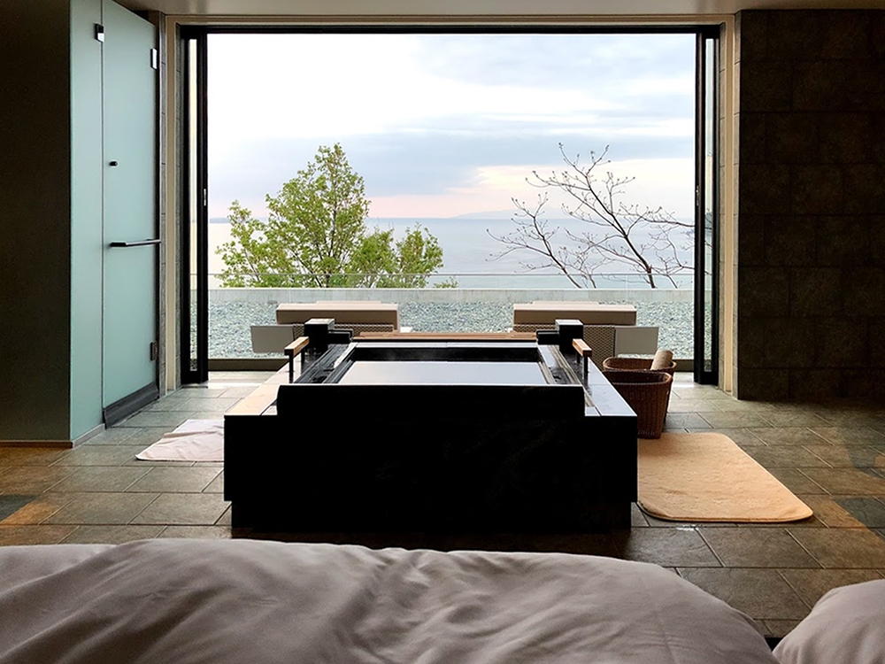 ホテルひらまつ熱海　朝の眺め