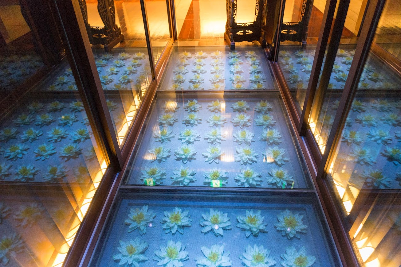 mango tree tokyo 通路の内装