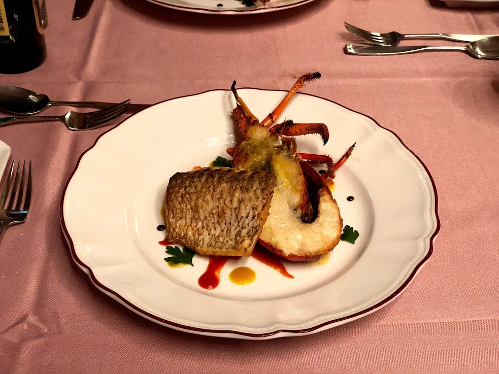 志摩地中海村　ディナー　レストラン　伊勢海老のロティ　2種類のピーマンソース