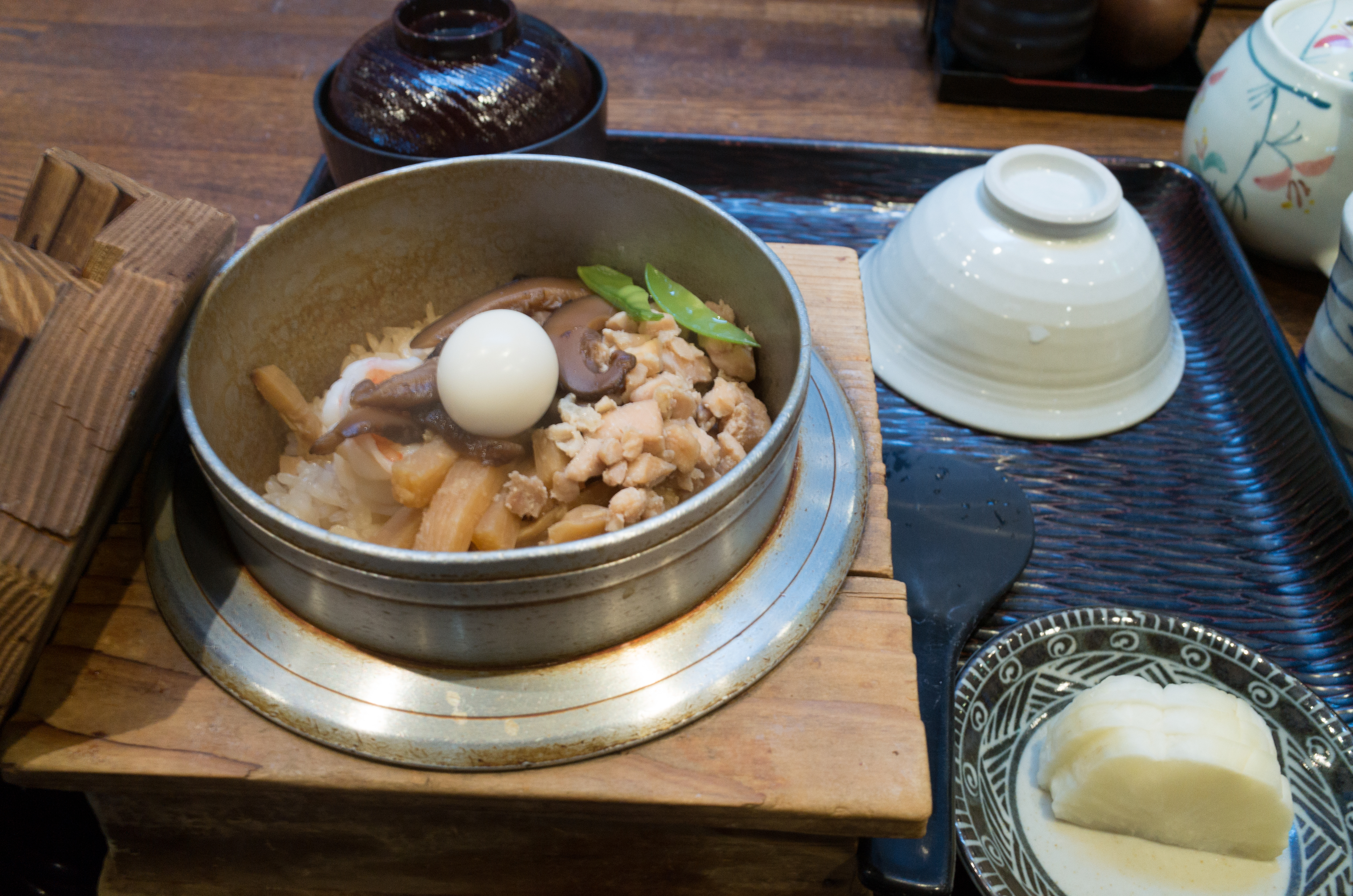 釜めし笹よし相模原　五目釜めし